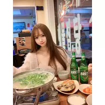 葉月 りほ