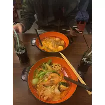 佐野 エマ