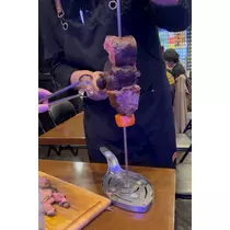 ティラノまな