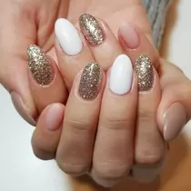 荒木 ナツミ