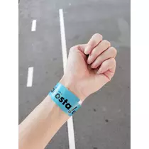 エミ （スタッフ）
