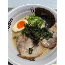 黒輝 りさ