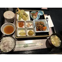 宝條 夏恋