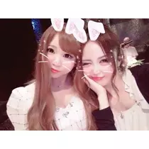 あきな