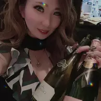 海咲  佑奈