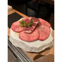 莉那