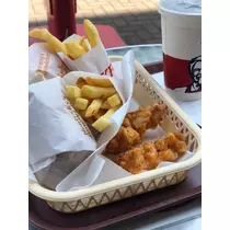 華