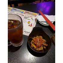エミ （スタッフ）