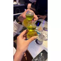 マコト