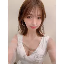 夏目 梨仔