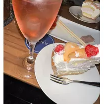ゆうな