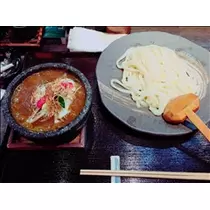 愛羽 仁美