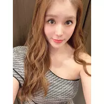 黒輝 りさ