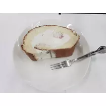 エミ （スタッフ）