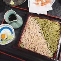愛羽 仁美