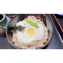 愛羽 仁美