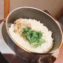愛羽 仁美