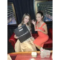 愛羽 仁美