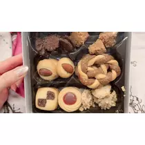愛羽 仁美