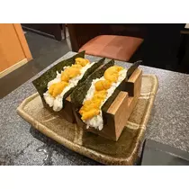 ティラノまな