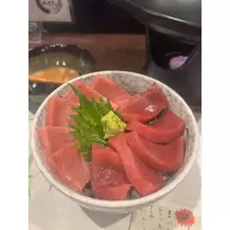 三鷹 真綺