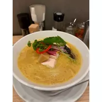 檀 れん