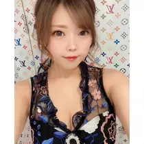 夏樹 あや