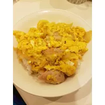 エミ （スタッフ）