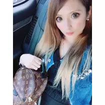 一咲 エム