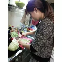 愛羽 仁美