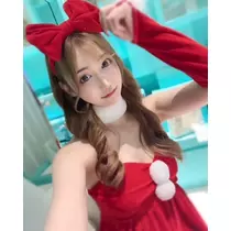 美波 ななみ