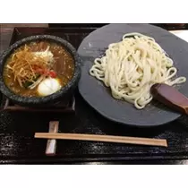 愛羽 仁美
