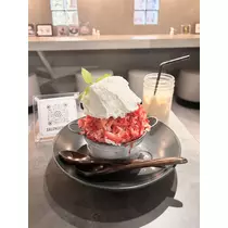小鳥遊 もか