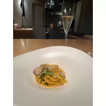 黒輝 りさ