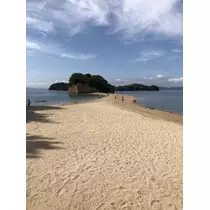 愛羽 仁美