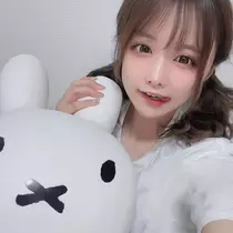 華咲  かのん