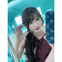 天乃 りさ