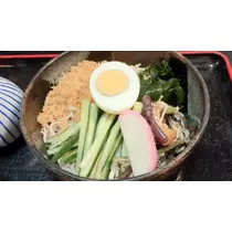 愛羽 仁美