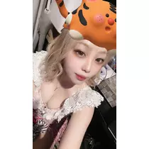 小川 真央