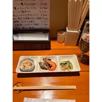 佐野 エマ