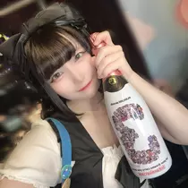 小鳥遊 もか