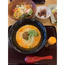 あいな