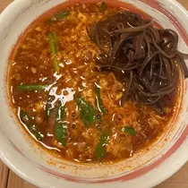 マユ