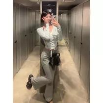 三鷹 真綺