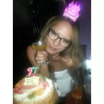 愛羽 仁美