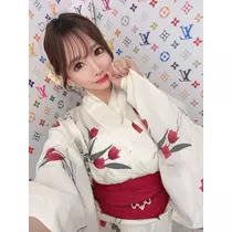 葉月 りほ