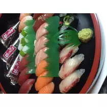 蓮見 リア