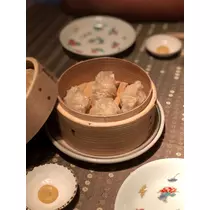 華