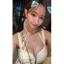 葉月 りほ
