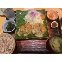 あいな